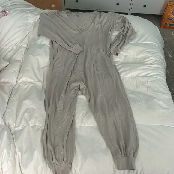 Natural life playsuit/jumper - Picture 2 of 3